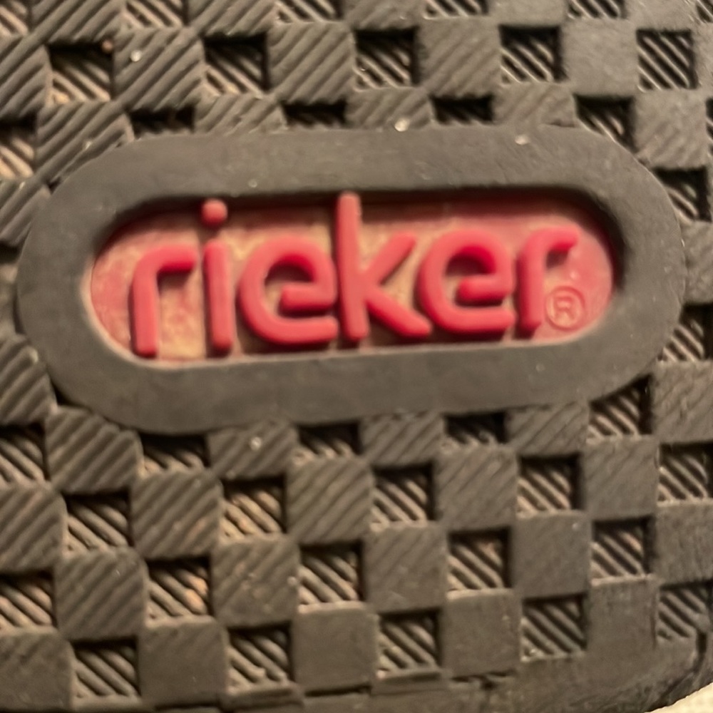 Women’s Rieker shoes - Picture 4 of 4